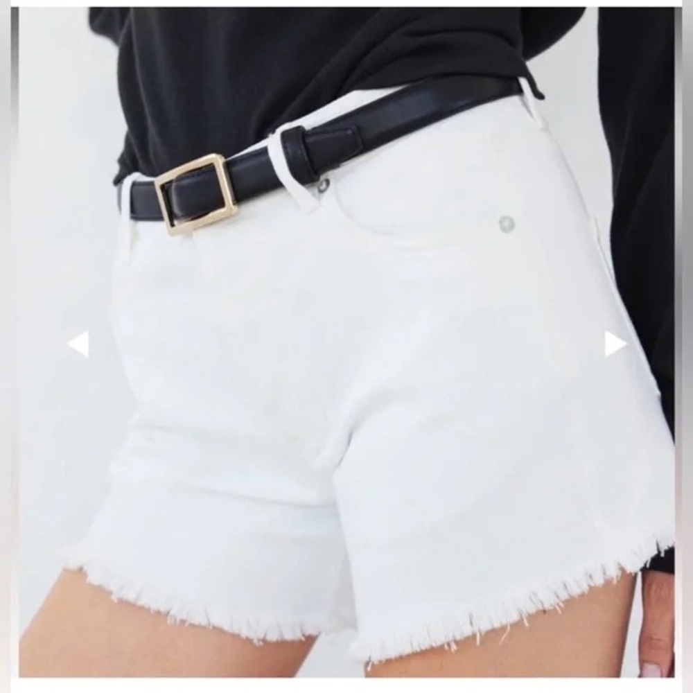 AYR | White mini short with frayed hem | size 26